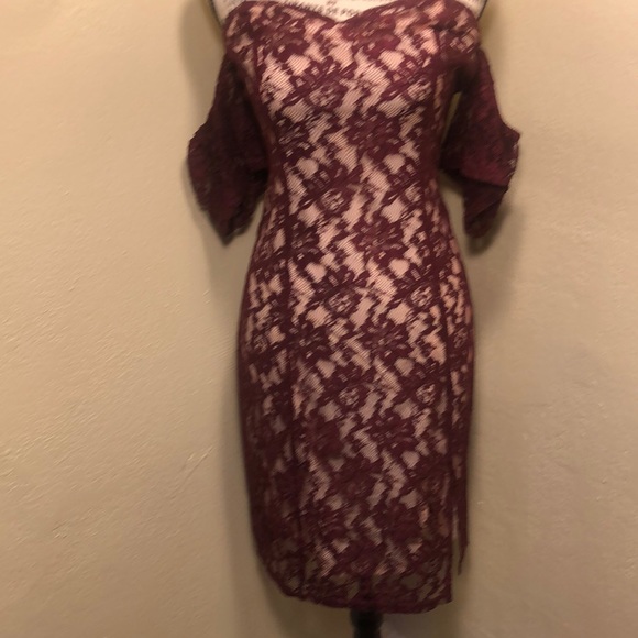 New J.O.A. Off the Shoulder Midi Dress - Picture 3 of 4